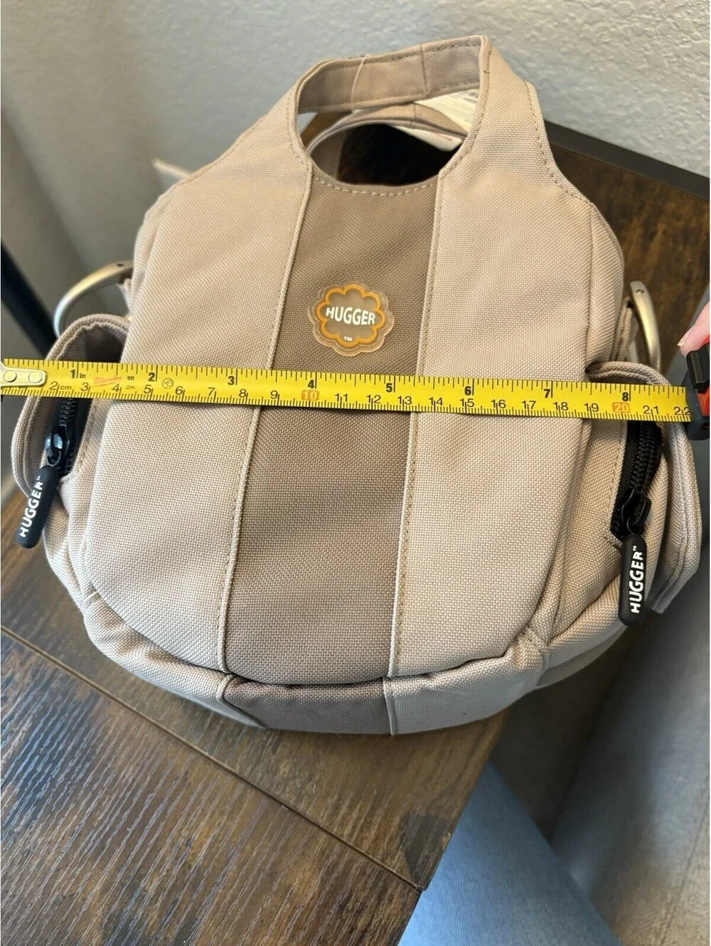 HUGGER Camera Bag